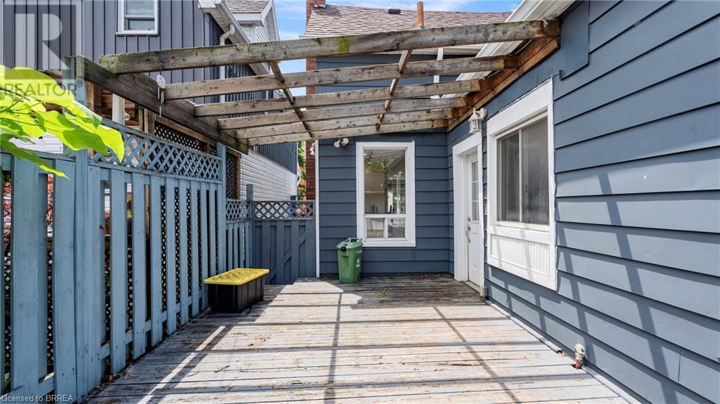 33 Highland Avenue, Hamilton, ON - Outdoor With Exterior