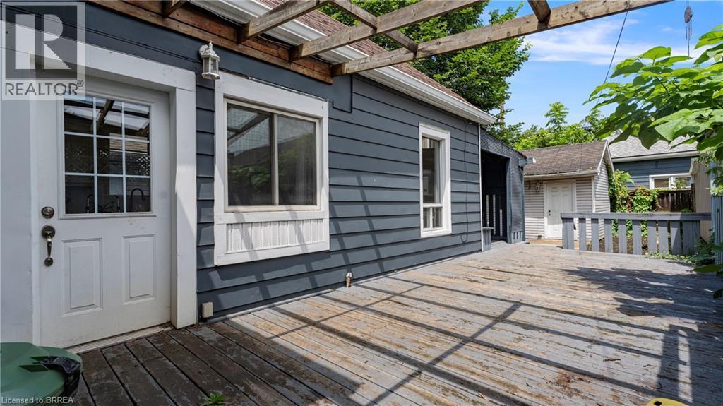 33 Highland Avenue, Hamilton, ON - Outdoor With Deck Patio Veranda With Exterior