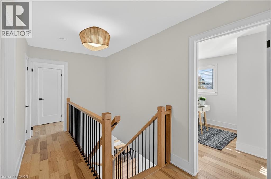 2347 Tweedsmuir Court, Burlington, ON - Indoor Photo Showing Other Room