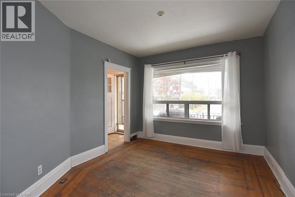 69 Gage Avenue N, Hamilton, ON - Indoor Photo Showing Other Room