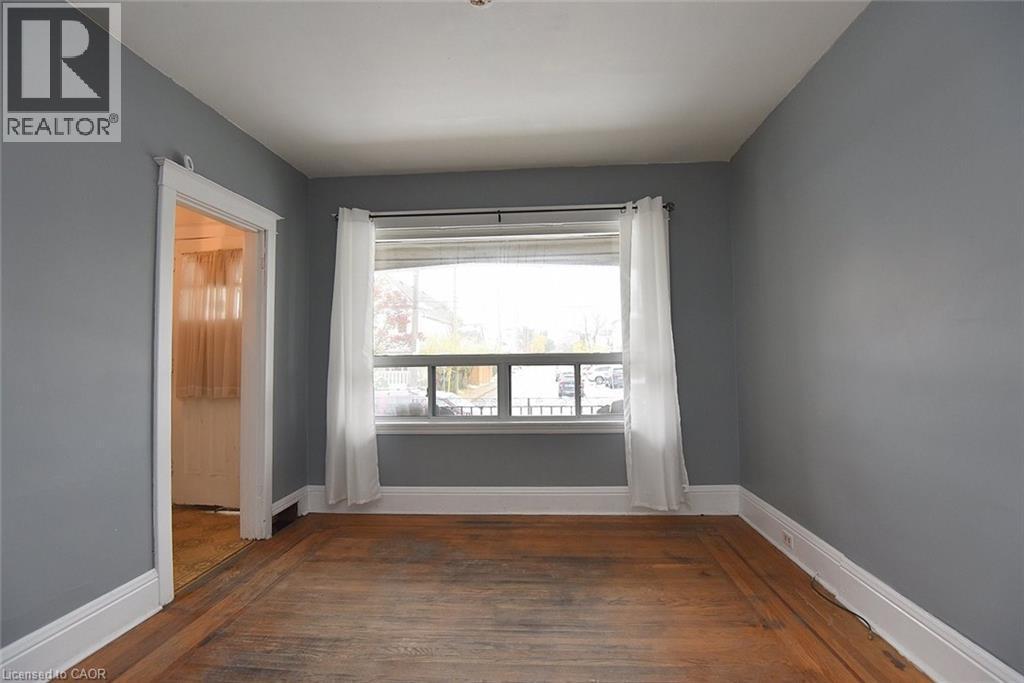 69 Gage Avenue N, Hamilton, ON - Indoor Photo Showing Other Room