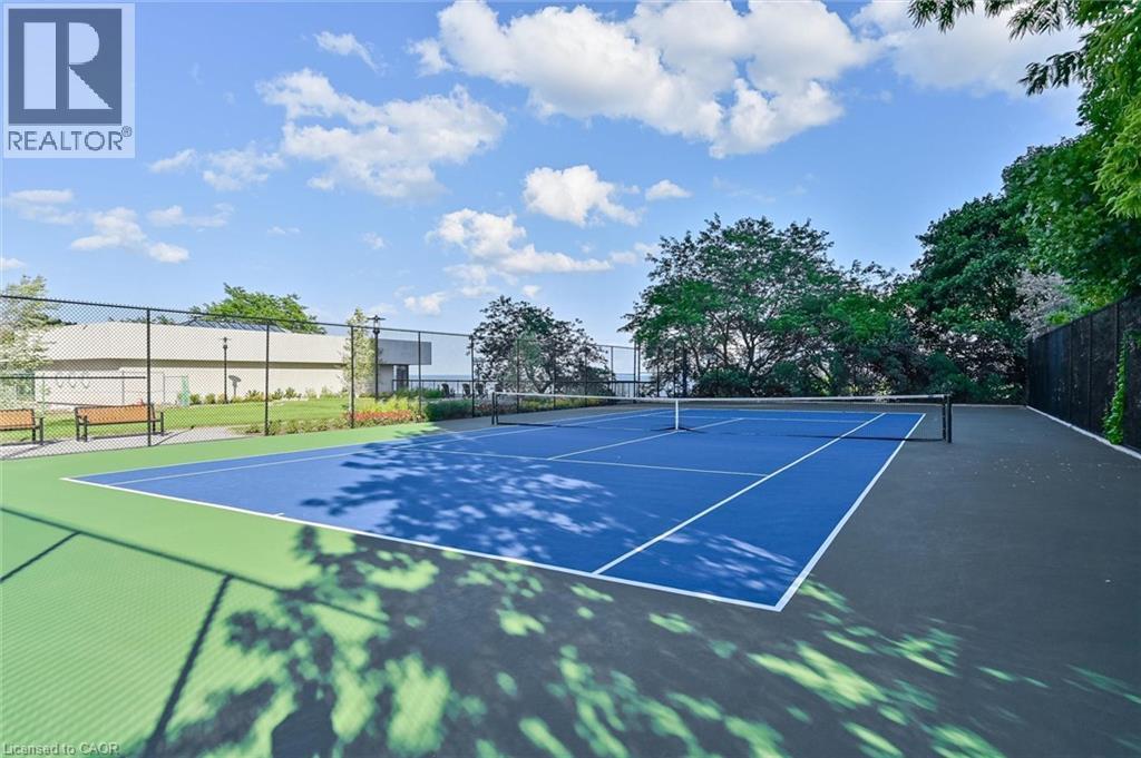 View of tennis court - 2170 Marine Drive Unit# 1808, Oakville, ON - Outdoor