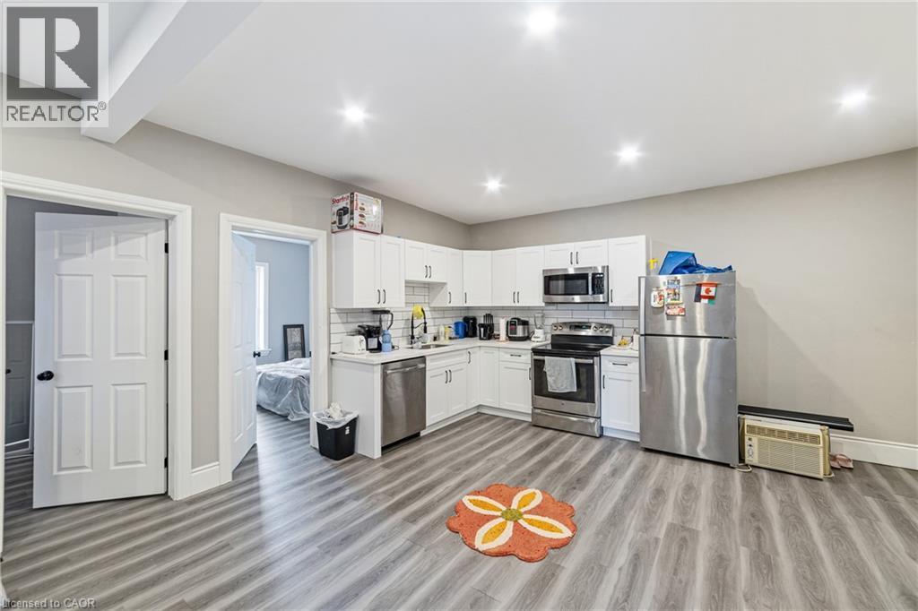 208 Mary Street, Hamilton, ON