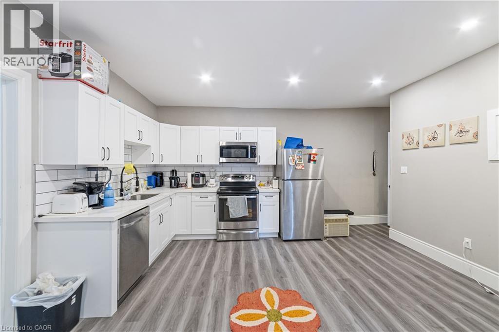 208 Mary Street, Hamilton, ON