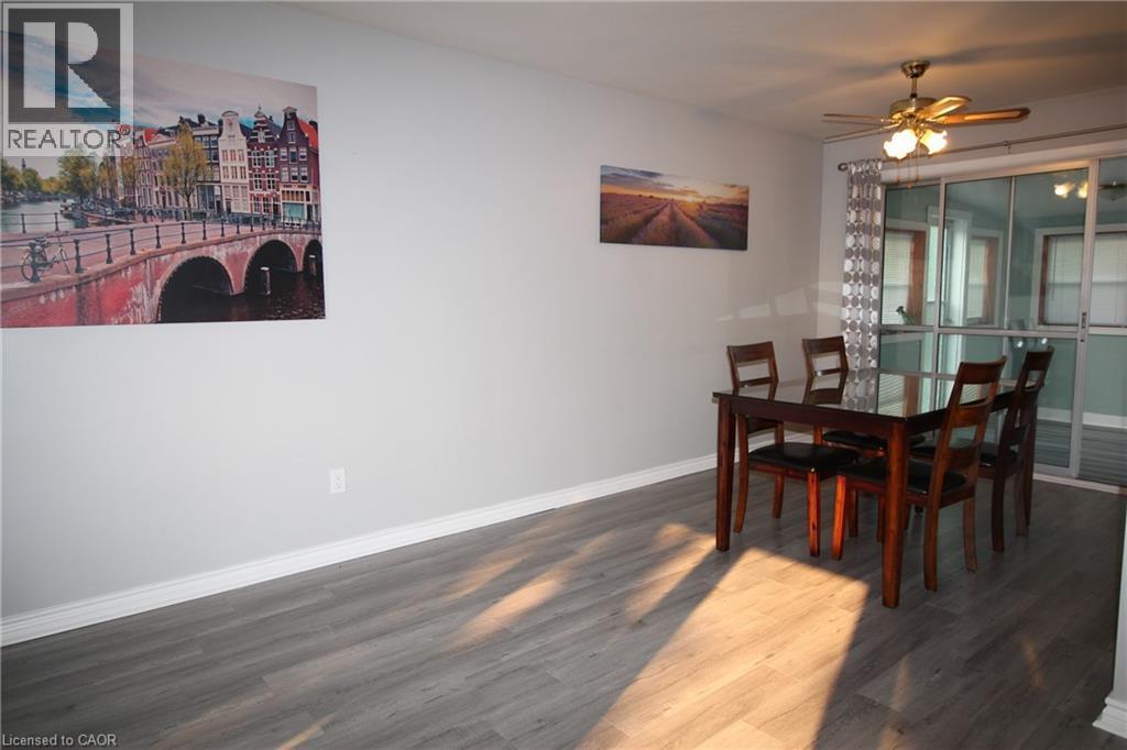4 Purnell Drive, Hamilton, ON - Indoor Photo Showing Dining Room