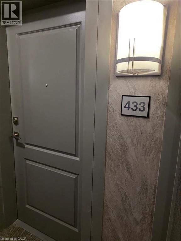 5055 Greenlane Road Unit# 433, Beamsville, ON - Indoor Photo Showing Other Room