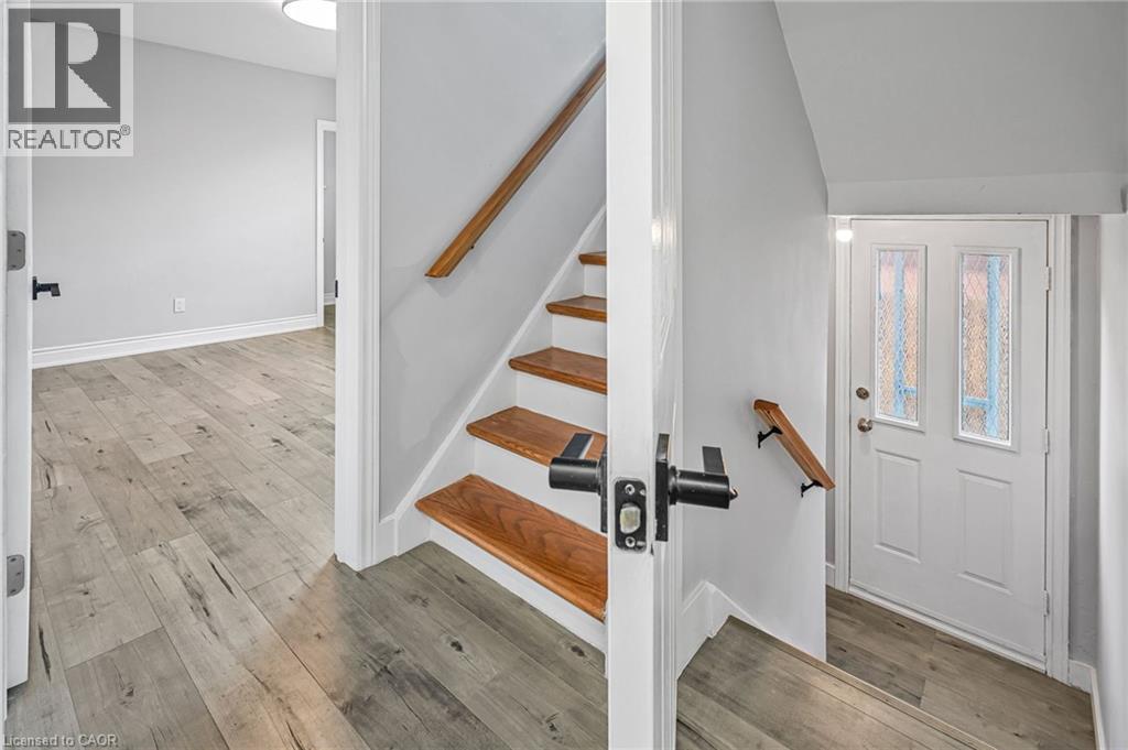 146 Craigroyston Road, Hamilton, ON - Indoor Photo Showing Other Room