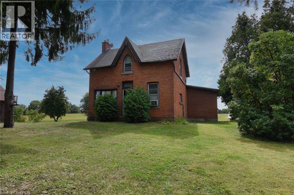 8125 Dickenson Road E, Mount Hope, ON - Outdoor