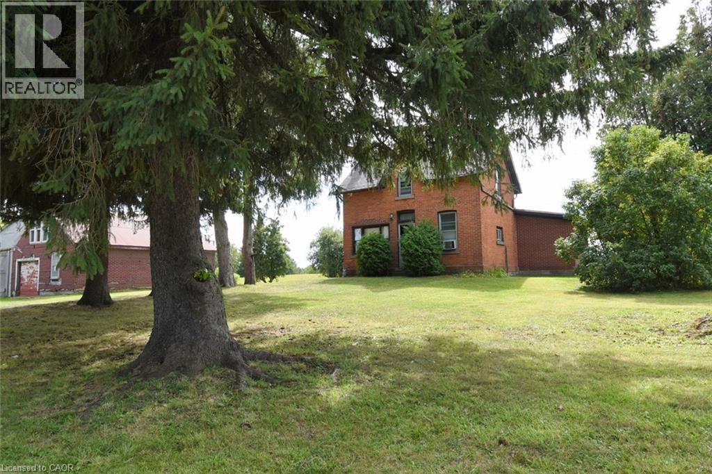 8125 Dickenson Road E, Mount Hope, ON - Outdoor