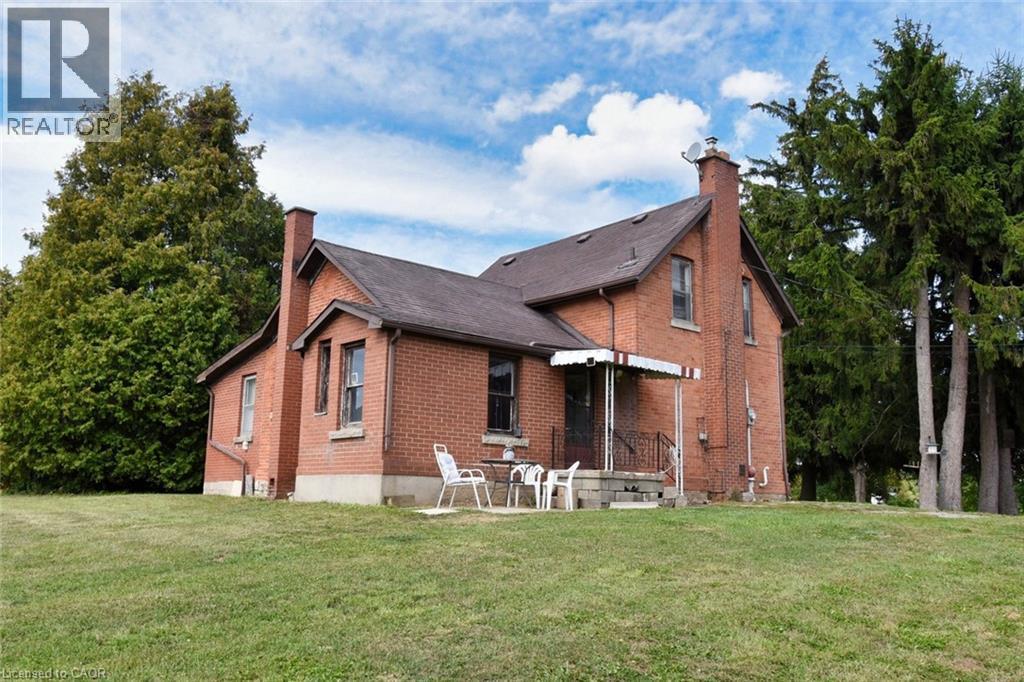 8125 Dickenson Road E, Mount Hope, ON - Outdoor