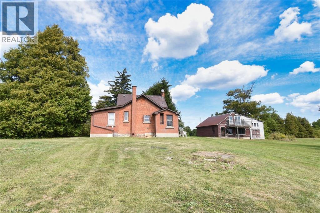 8125 Dickenson Road E, Mount Hope, ON - Outdoor