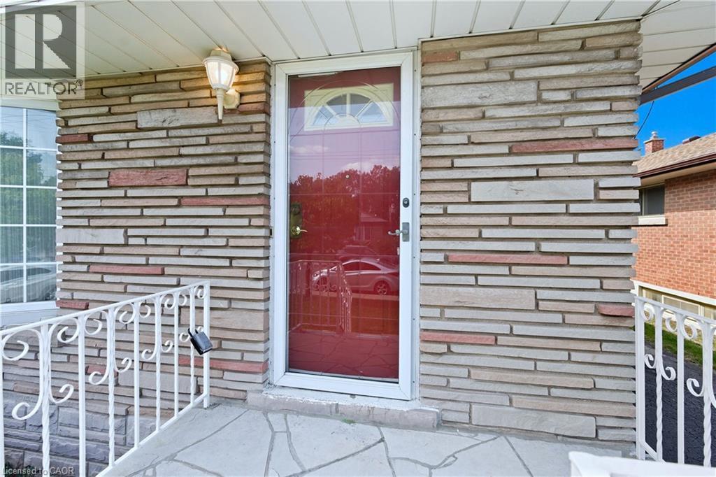 98 East 16Th Street, Hamilton, ON - Outdoor