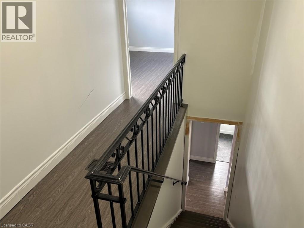 373 East 27Th Street, Hamilton, ON - Indoor Photo Showing Other Room