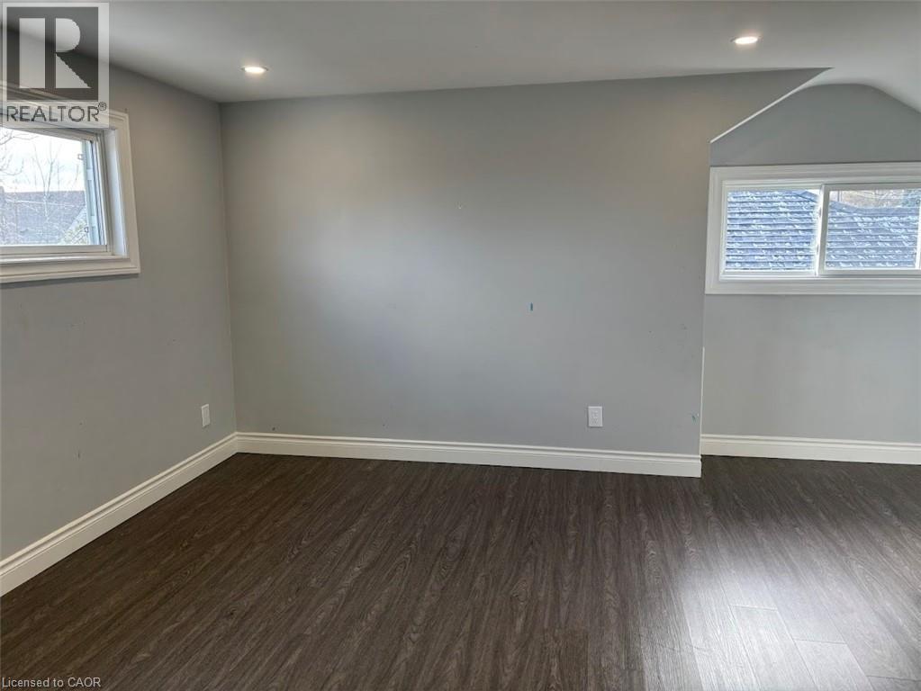 373 East 27Th Street, Hamilton, ON - Indoor Photo Showing Other Room
