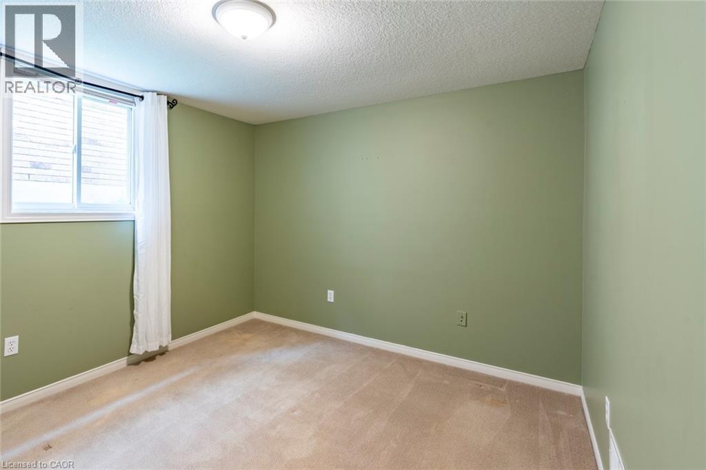 79 Munroe Crescent Unit# Lower, Guelph, ON - Indoor Photo Showing Other Room
