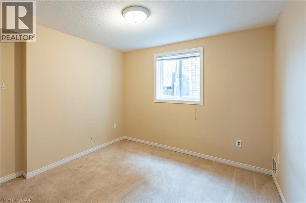 79 Munroe Crescent Unit# Lower, Guelph, ON - Indoor Photo Showing Other Room