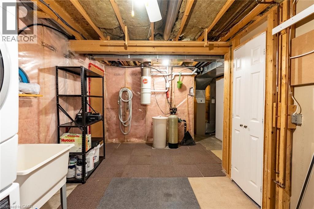 79 Munroe Crescent Unit# Lower, Guelph, ON - Indoor Photo Showing Basement