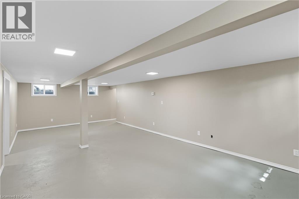 REC ROOM - 1402 6 Highway, Flamborough, ON - Indoor
