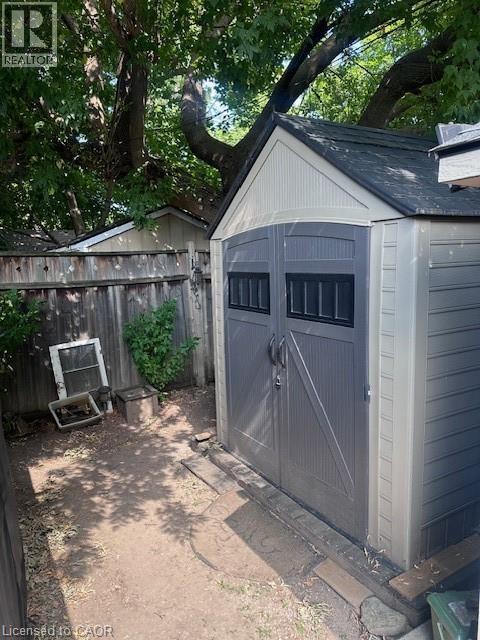 84 Barons Avenue N, Hamilton, ON - Outdoor