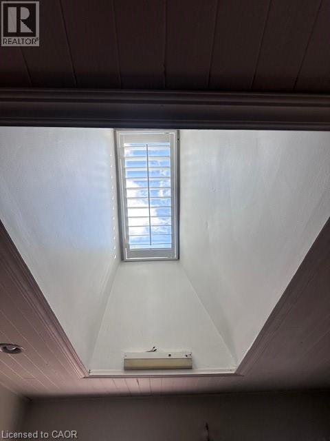 84 Barons Avenue N, Hamilton, ON - Indoor Photo Showing Other Room