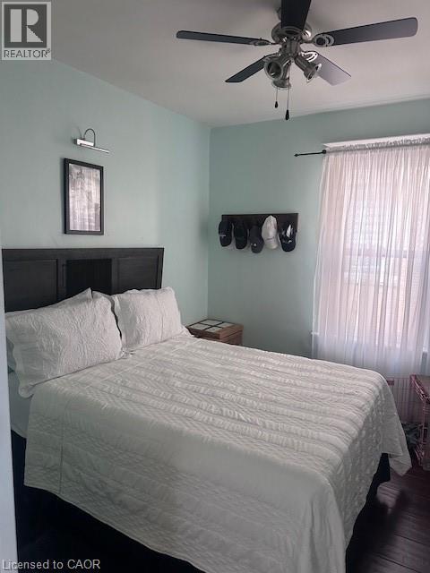 84 Barons Avenue N, Hamilton, ON - Indoor Photo Showing Bedroom