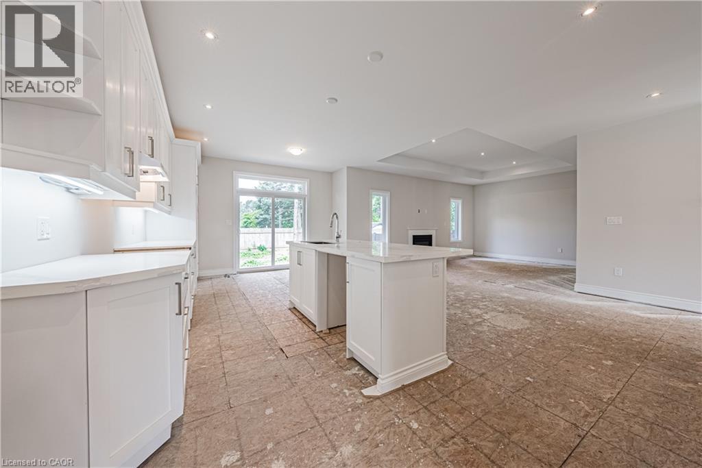 60 Cesar Place, Ancaster, ON - Indoor Photo Showing Other Room