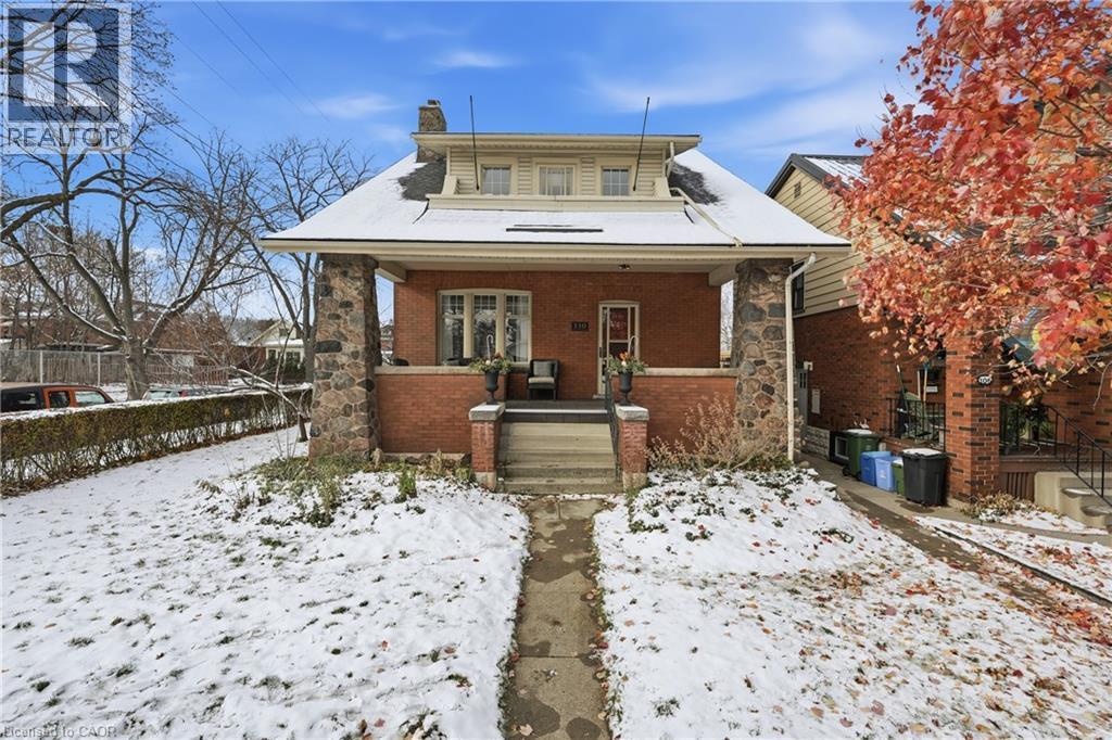 110 Houghton Avenue S, Hamilton, ON - Outdoor With Deck Patio Veranda