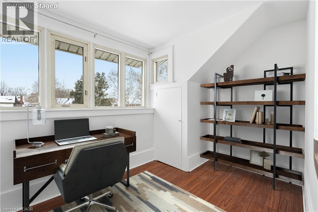 110 Houghton Avenue S, Hamilton, ON - Indoor Photo Showing Office