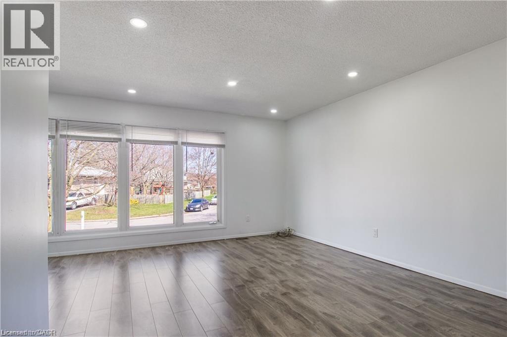 24 Tara Crescent Unit# Upper, Thorold, ON - Indoor Photo Showing Other Room