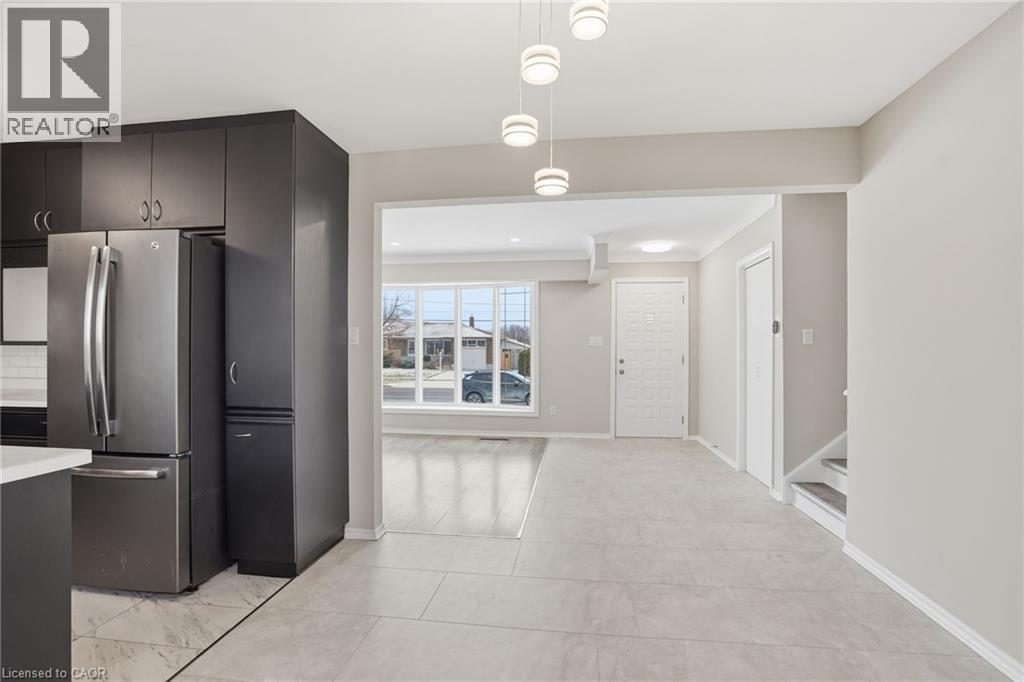 93 Wellington Street, Welland, ON - Indoor