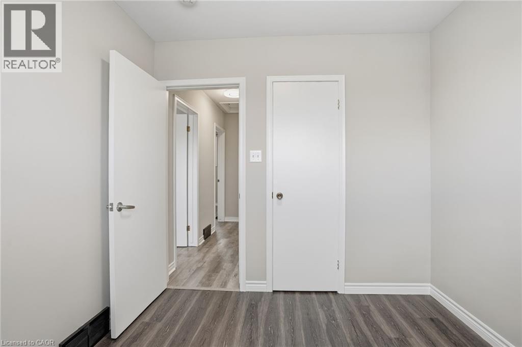 93 Wellington Street, Welland, ON - Indoor Photo Showing Other Room