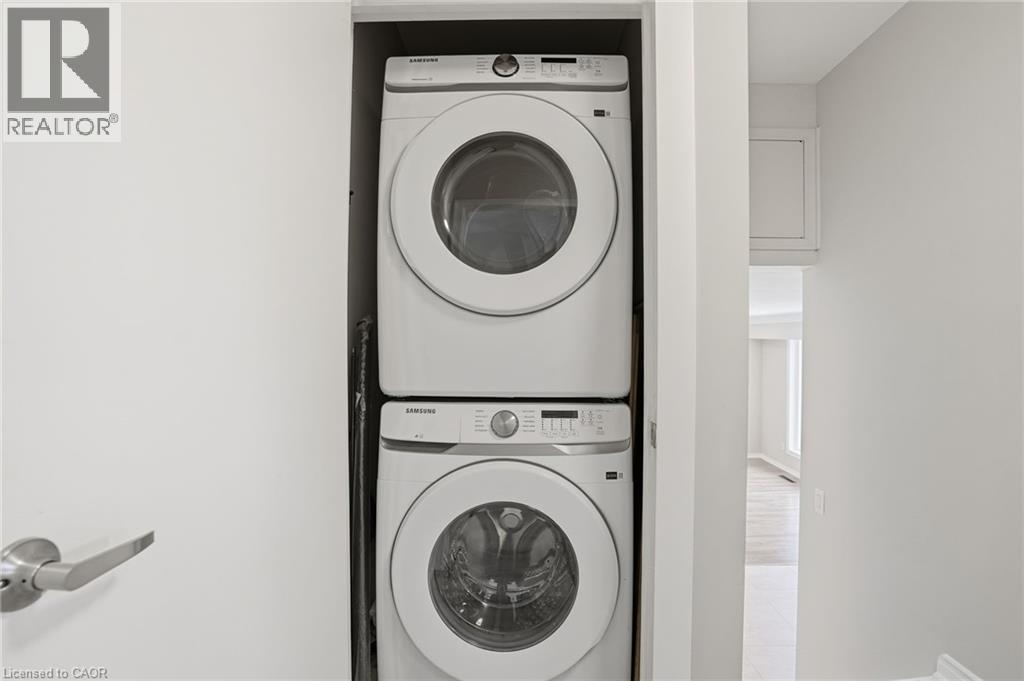 93 Wellington Street, Welland, ON - Indoor Photo Showing Laundry Room