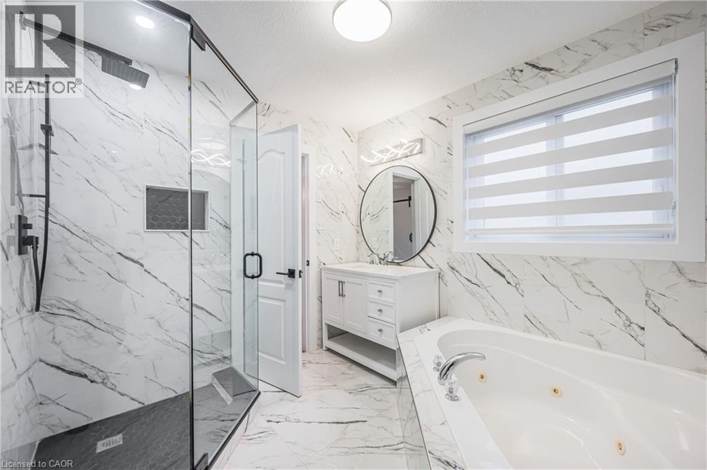 125 Steepleridge Street, Kitchener, ON - Indoor Photo Showing Bathroom