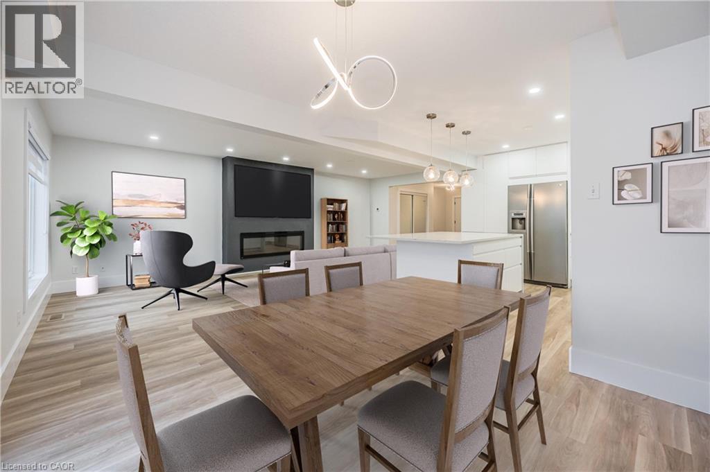 125 Steepleridge Street, Kitchener, ON - Indoor Photo Showing Dining Room