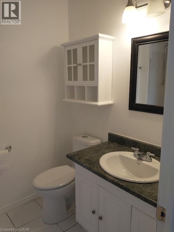 71 Nickolas Crescent, Cambridge, ON - Indoor Photo Showing Bathroom