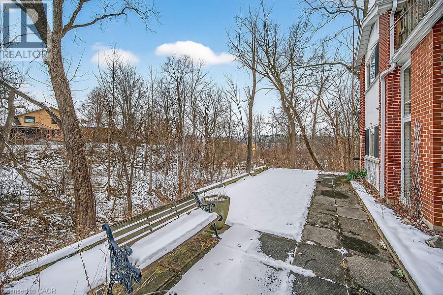 9 Daleview Court, Hamilton, ON - Outdoor