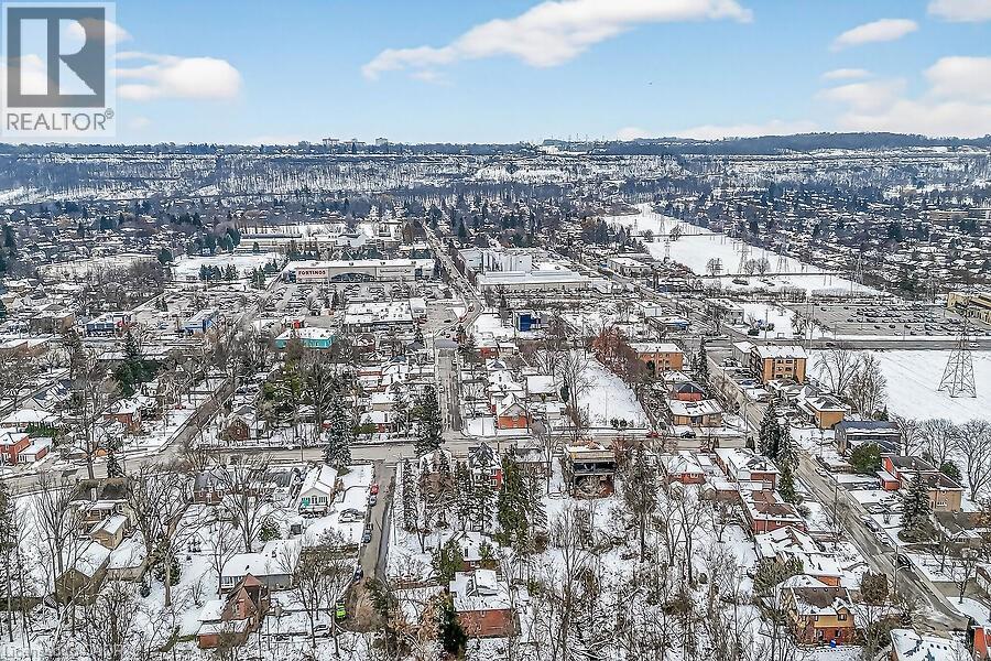 9 Daleview Court, Hamilton, ON - Outdoor With View