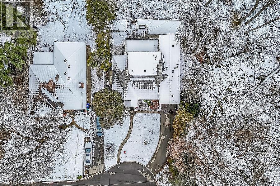 9 Daleview Court, Hamilton, ON - Outdoor