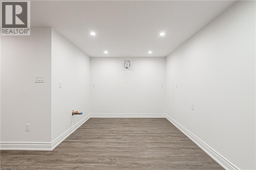 1127 Main Street E, Hamilton, ON