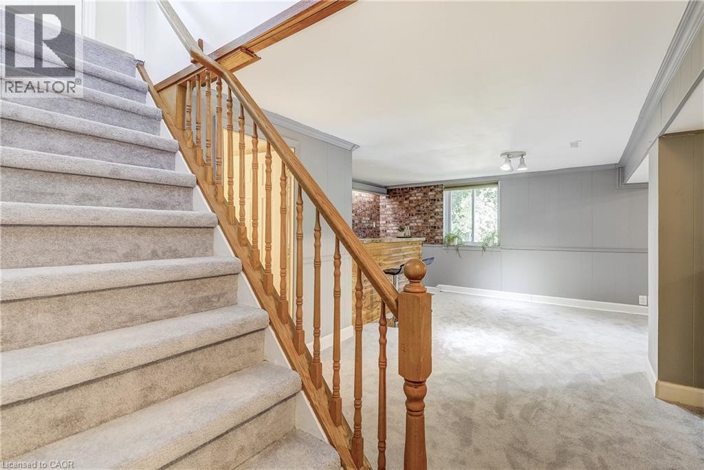 1216 De Quincy Crescent, Burlington, ON - Indoor Photo Showing Other Room