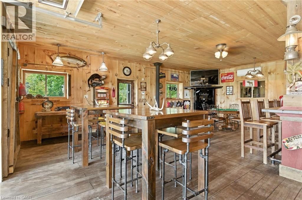 437 6Th Concession Road E, Flamborough, ON - Indoor Photo Showing Dining Room