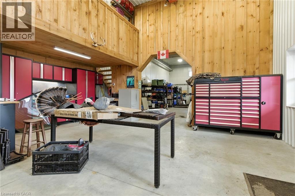 437 6Th Concession Road E, Flamborough, ON - Indoor