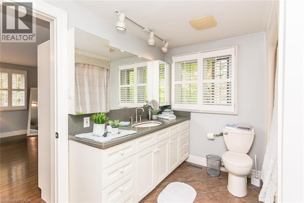 358 Green Acres Drive, Waterloo, ON