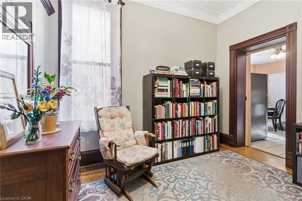 30 Ontario Avenue, Hamilton, ON - Indoor