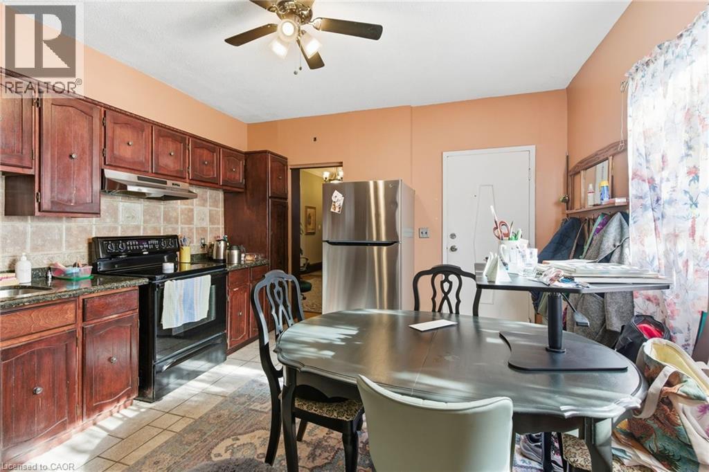 30 Ontario Avenue, Hamilton, ON - Indoor