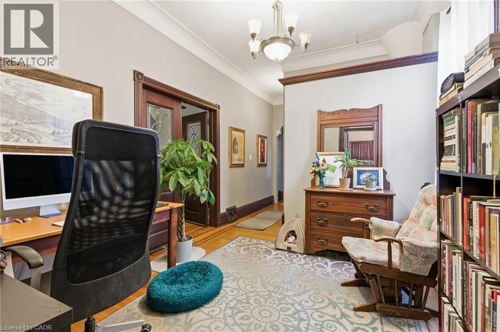 30 Ontario Avenue, Hamilton, ON - Indoor Photo Showing Office