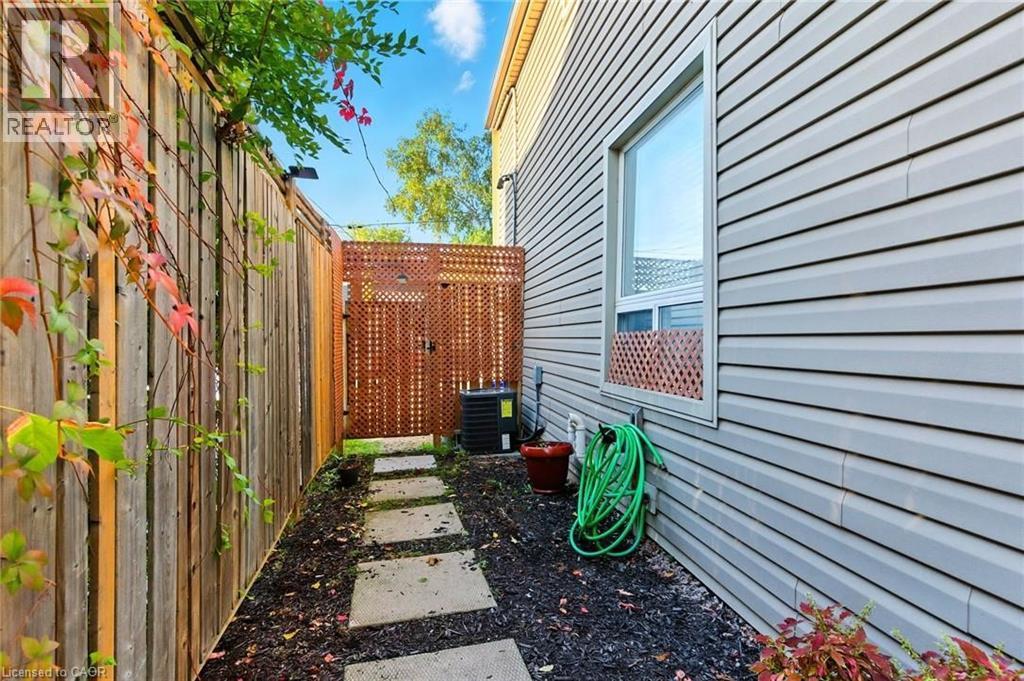346 Hunter Street W, Hamilton, ON - Outdoor