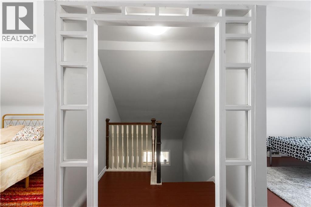 197 East 12Th Street, Hamilton, ON - Indoor Photo Showing Other Room