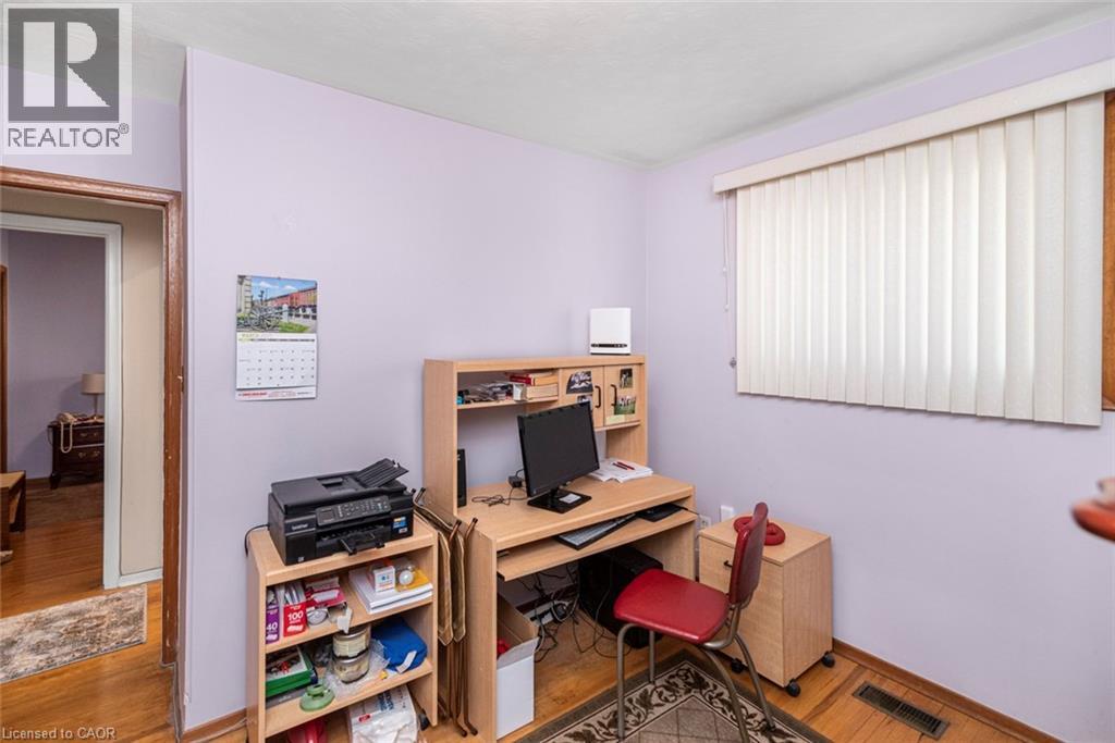 176 Walter Avenue S, Hamilton, ON - Indoor Photo Showing Office