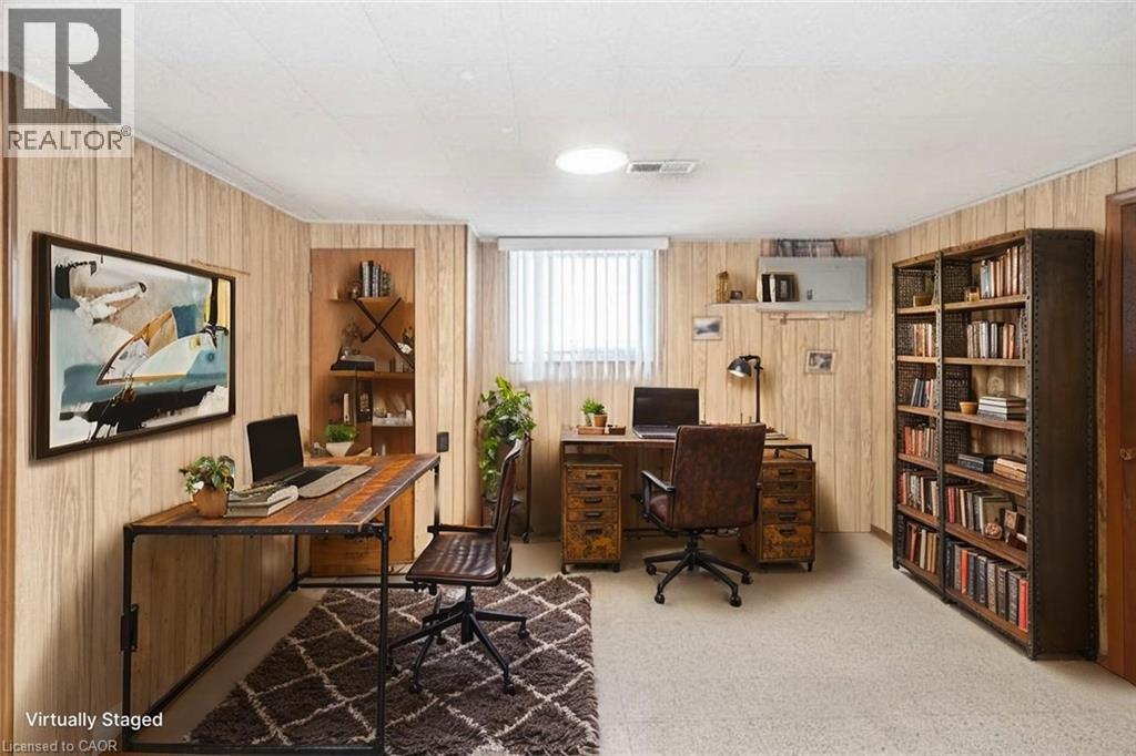 176 Walter Avenue S, Hamilton, ON - Indoor Photo Showing Office